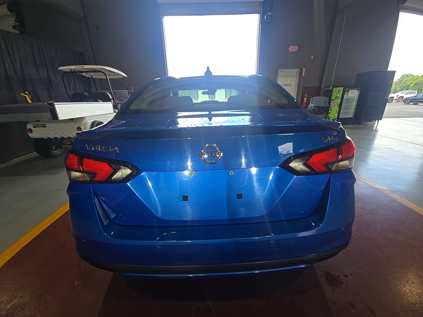 NISSAN VERSA - 6