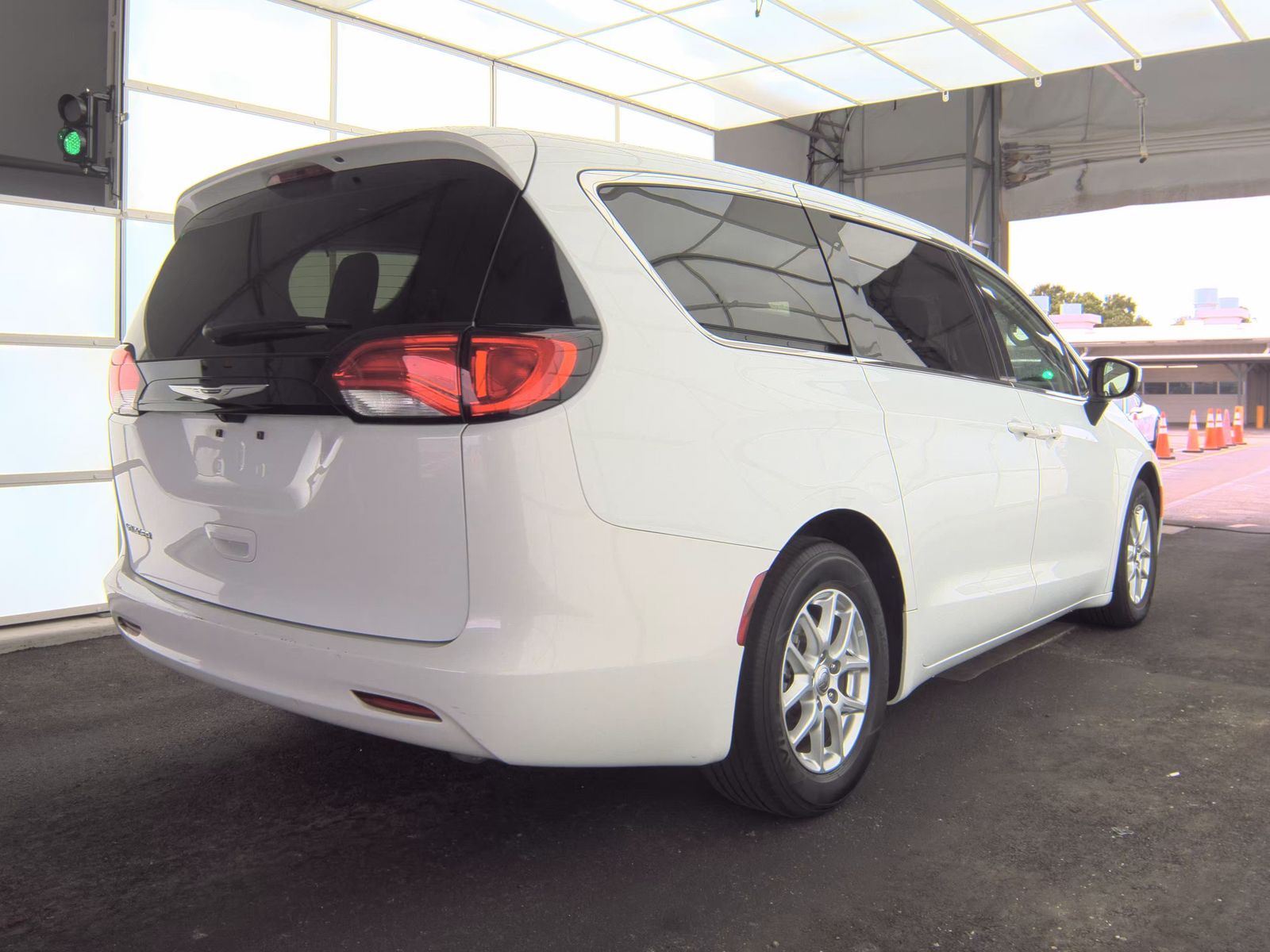 CHRYSLER VOYAGER - 6