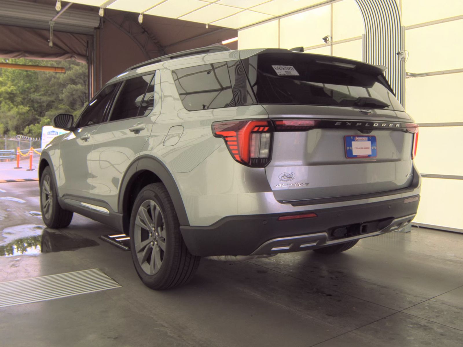 FORD EXPLORER - 7