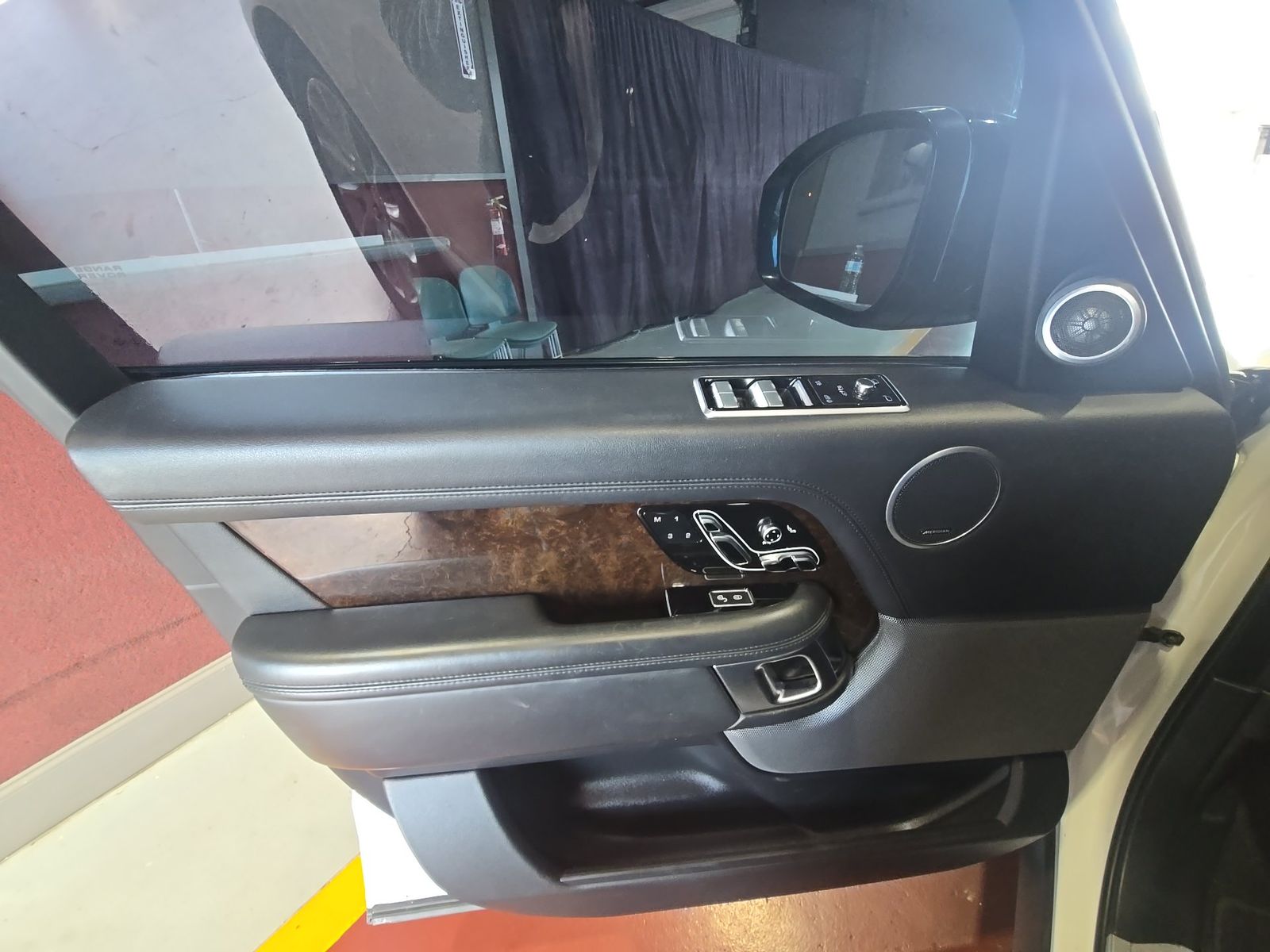LAND ROVER RANGE ROVER - 10