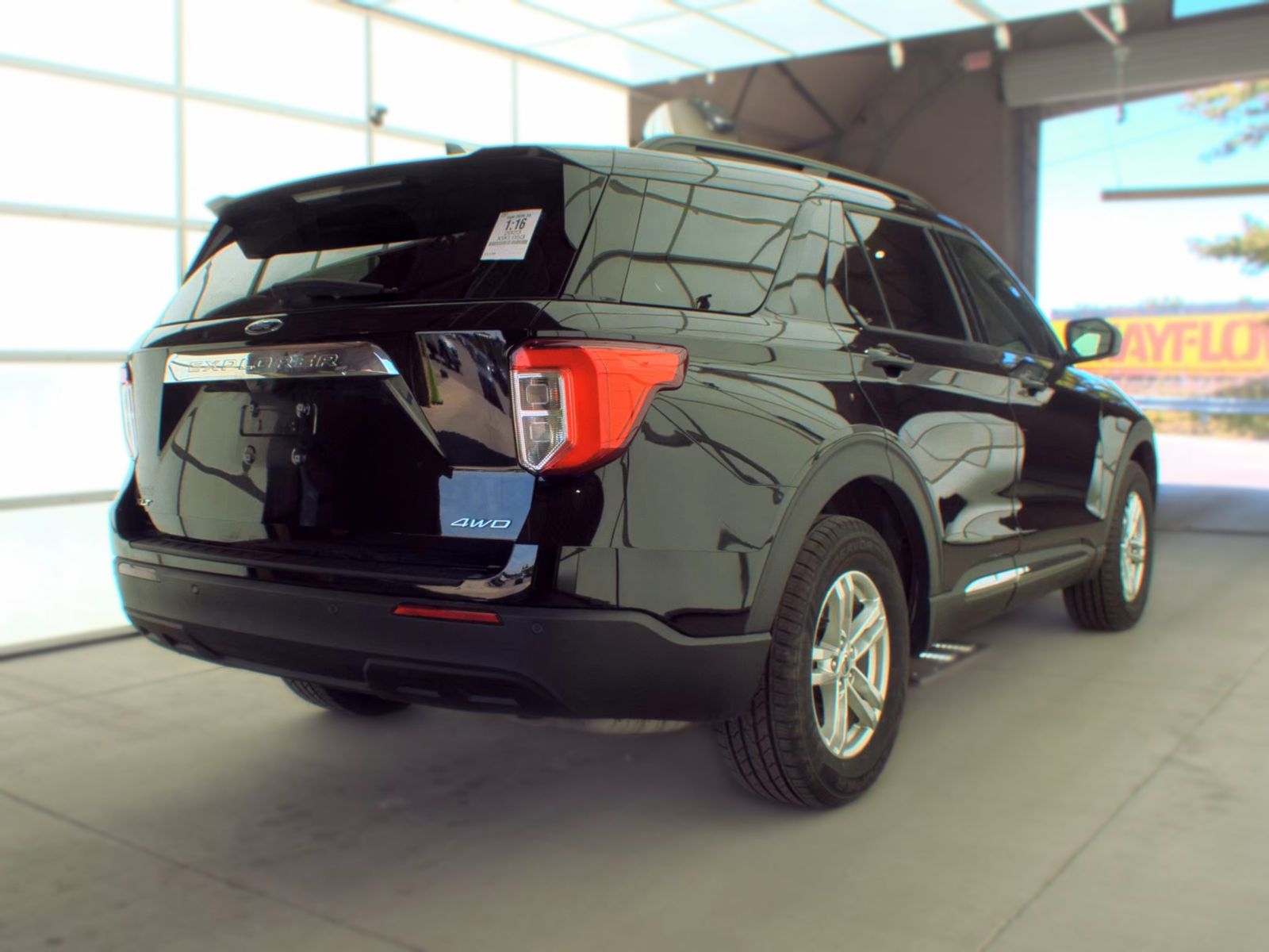 FORD EXPLORER - 6