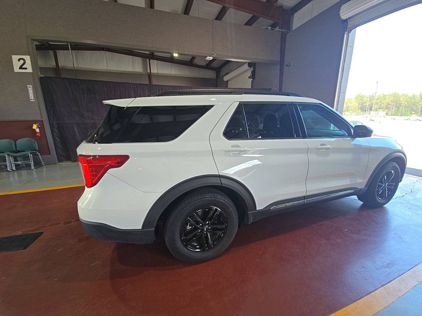 FORD EXPLORER - 5