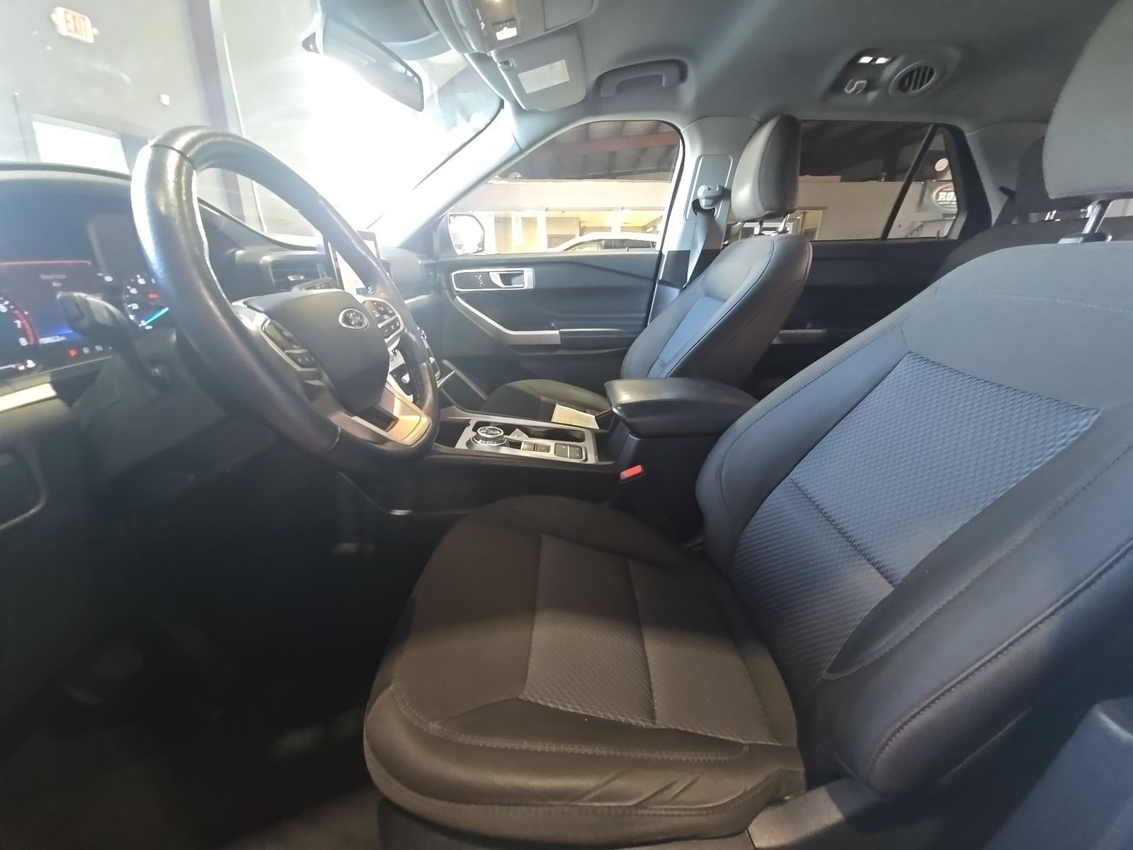 FORD EXPLORER - 8