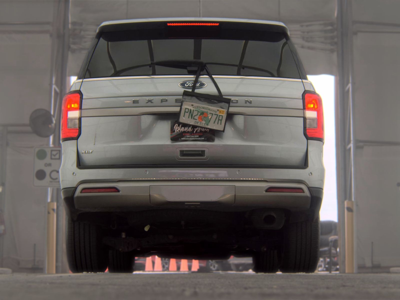 FORD EXPEDITION - 8