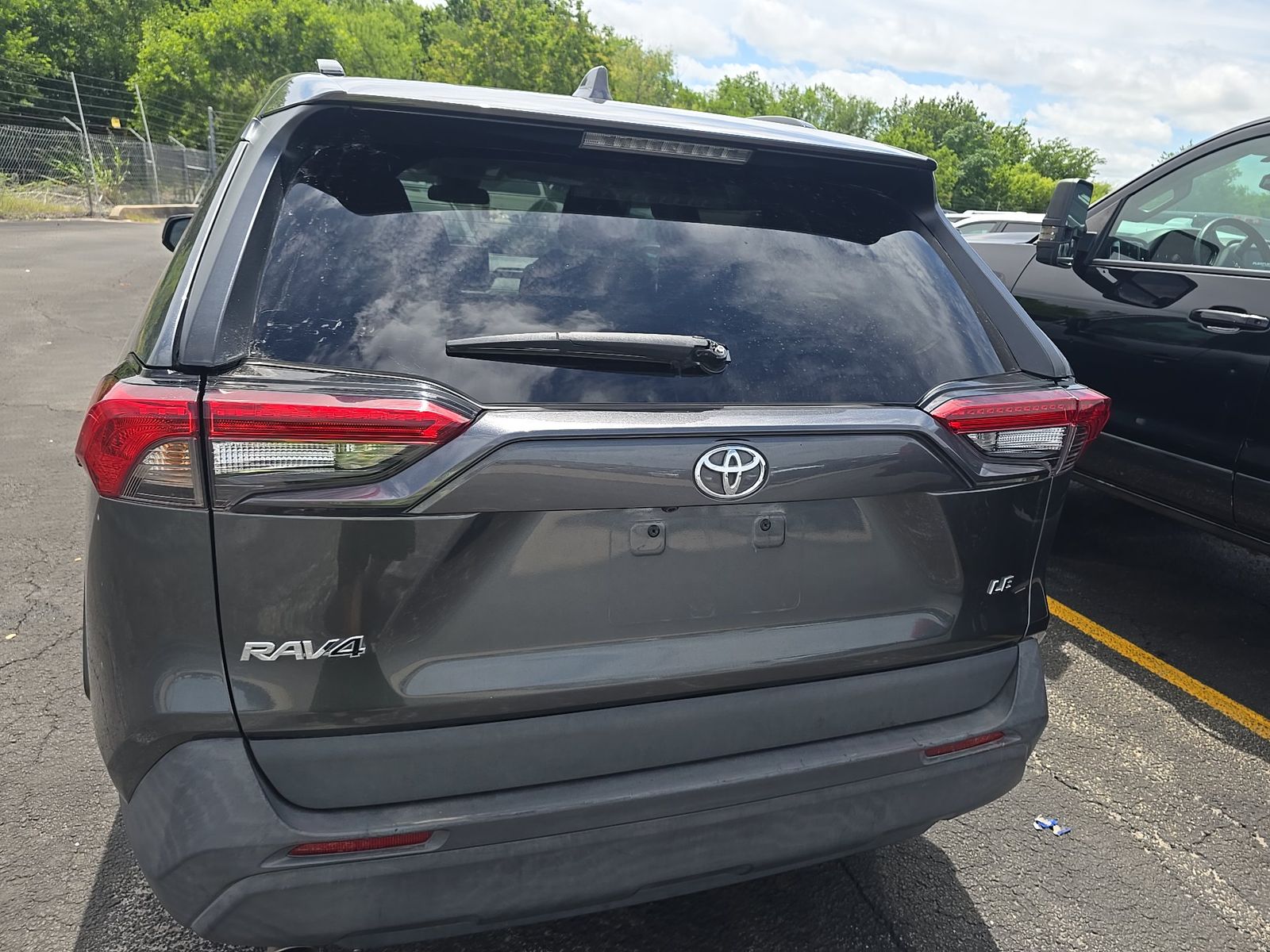 2021 Toyota RAV4 LE FWD