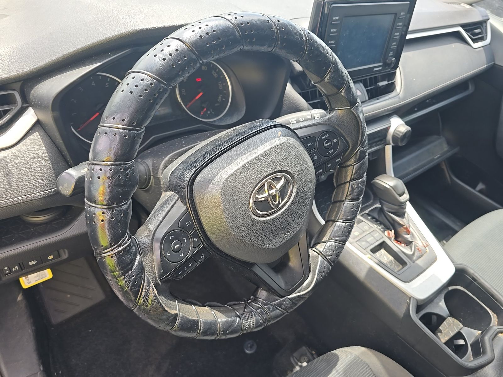 2021 Toyota RAV4 LE FWD