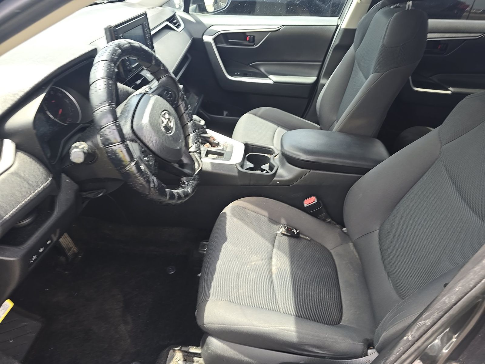 2021 Toyota RAV4 LE FWD