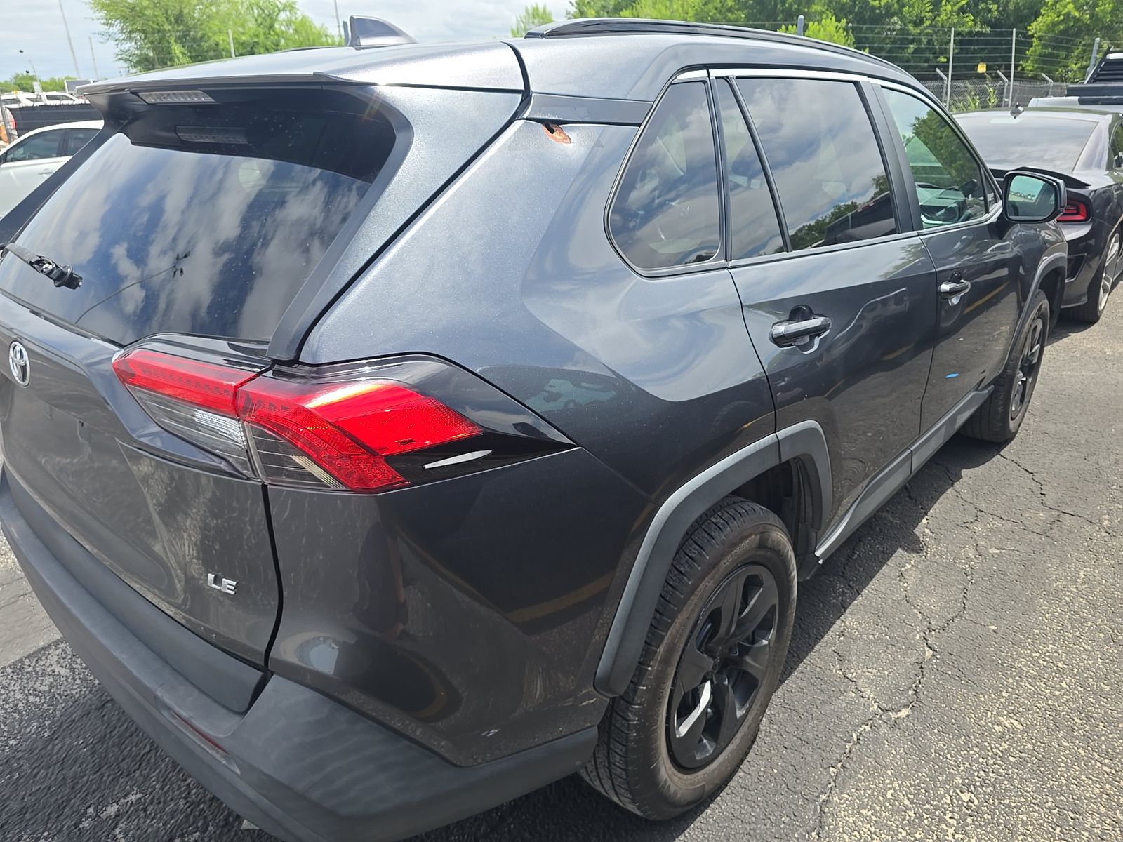 2021 Toyota RAV4 LE FWD