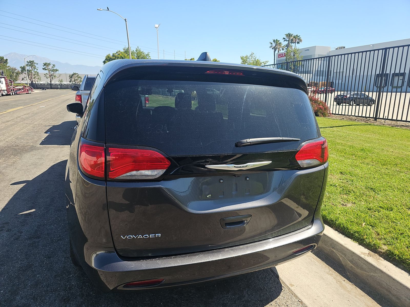 CHRYSLER VOYAGER - 6