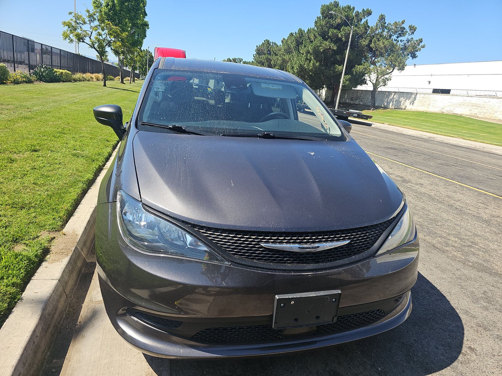 CHRYSLER VOYAGER - 3