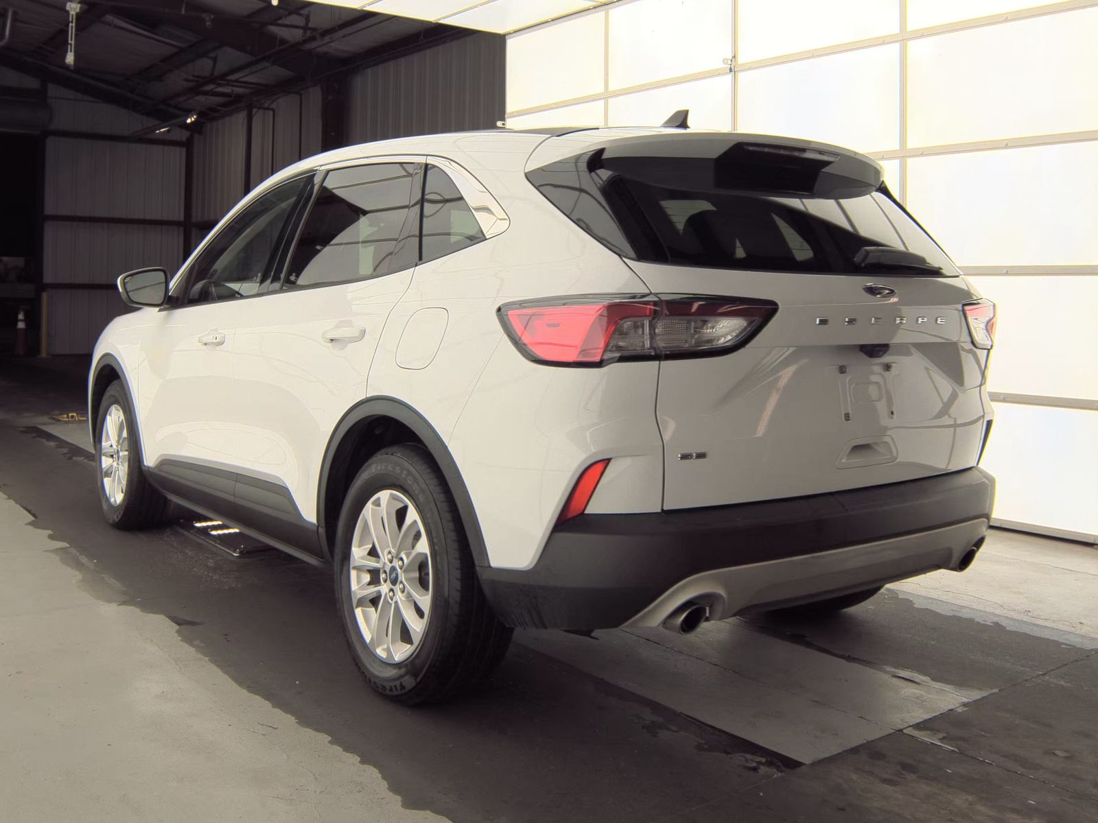 FORD ESCAPE - 9
