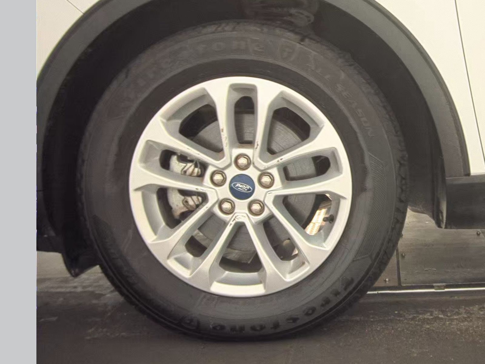 FORD ESCAPE - 10