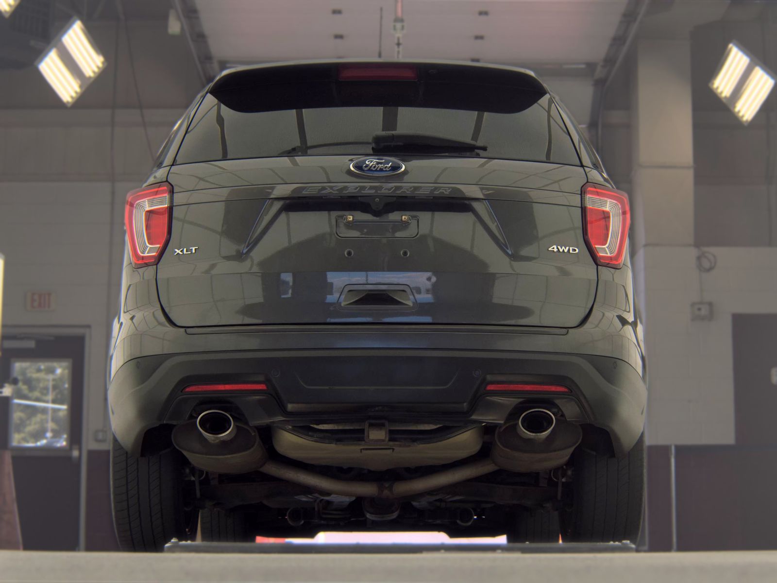 FORD EXPLORER - 8