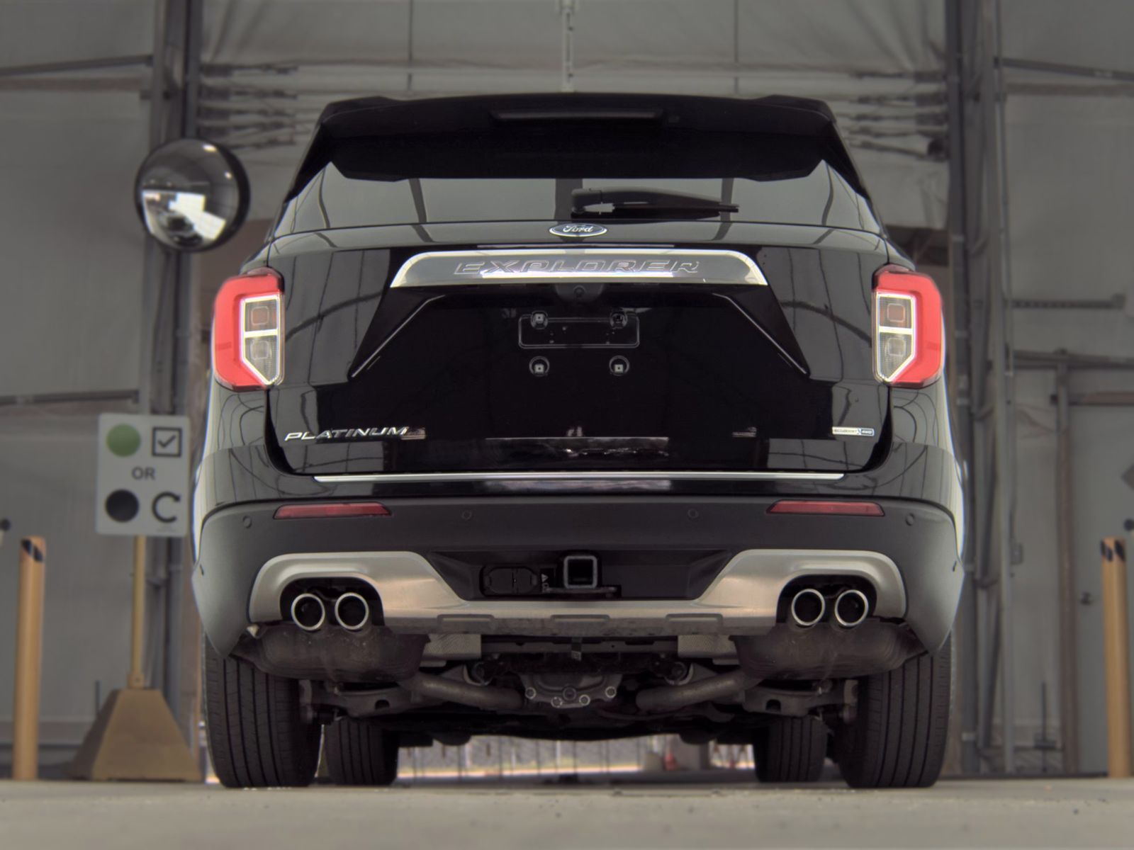 FORD EXPLORER - 8