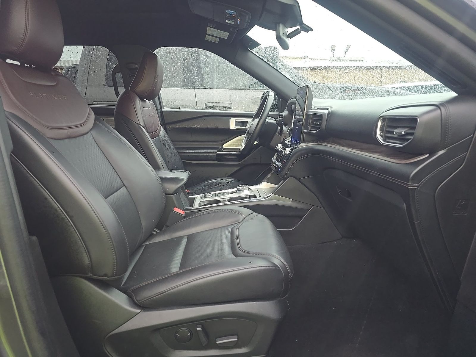 FORD EXPLORER - 9