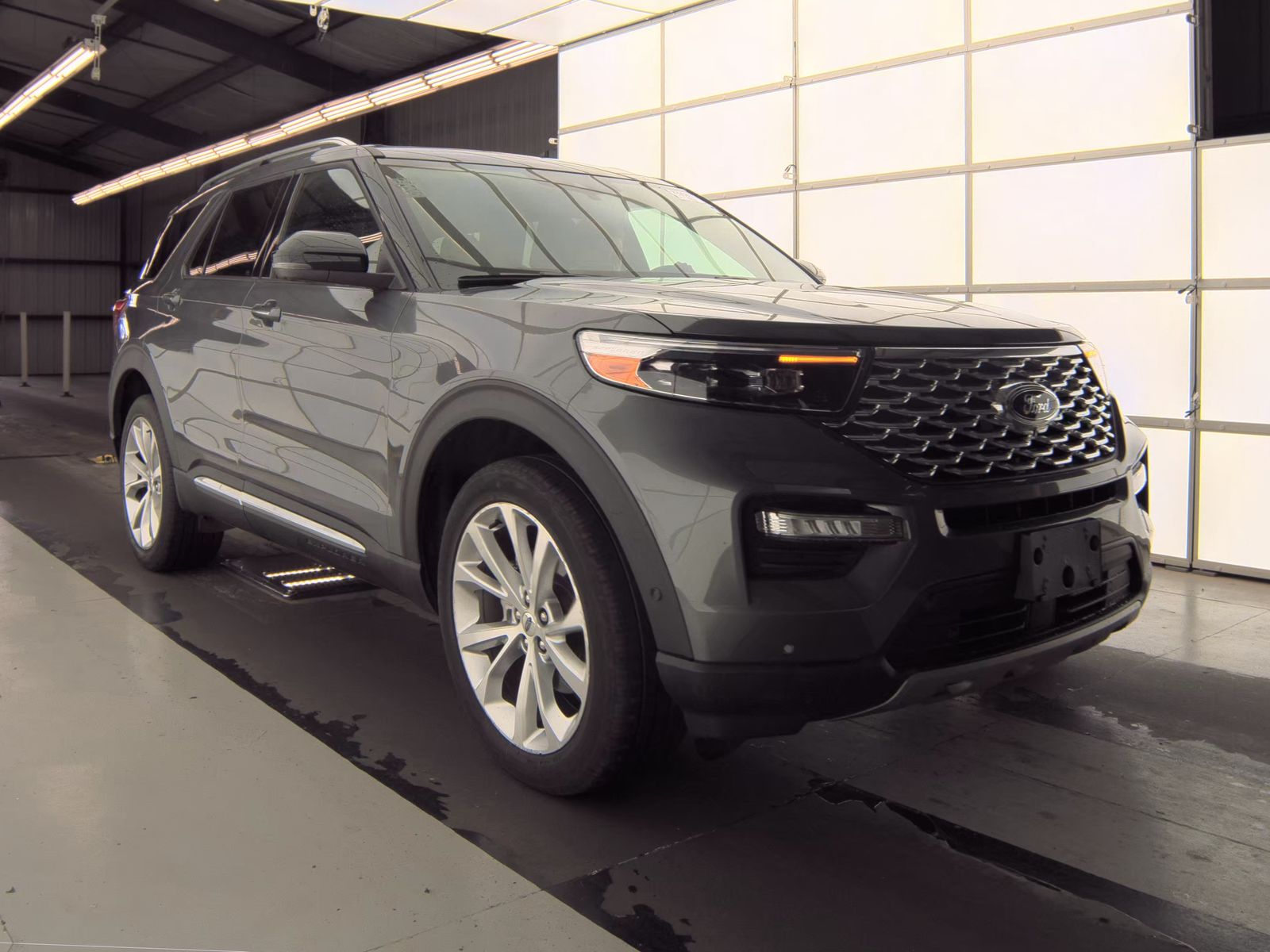 FORD EXPLORER - 4