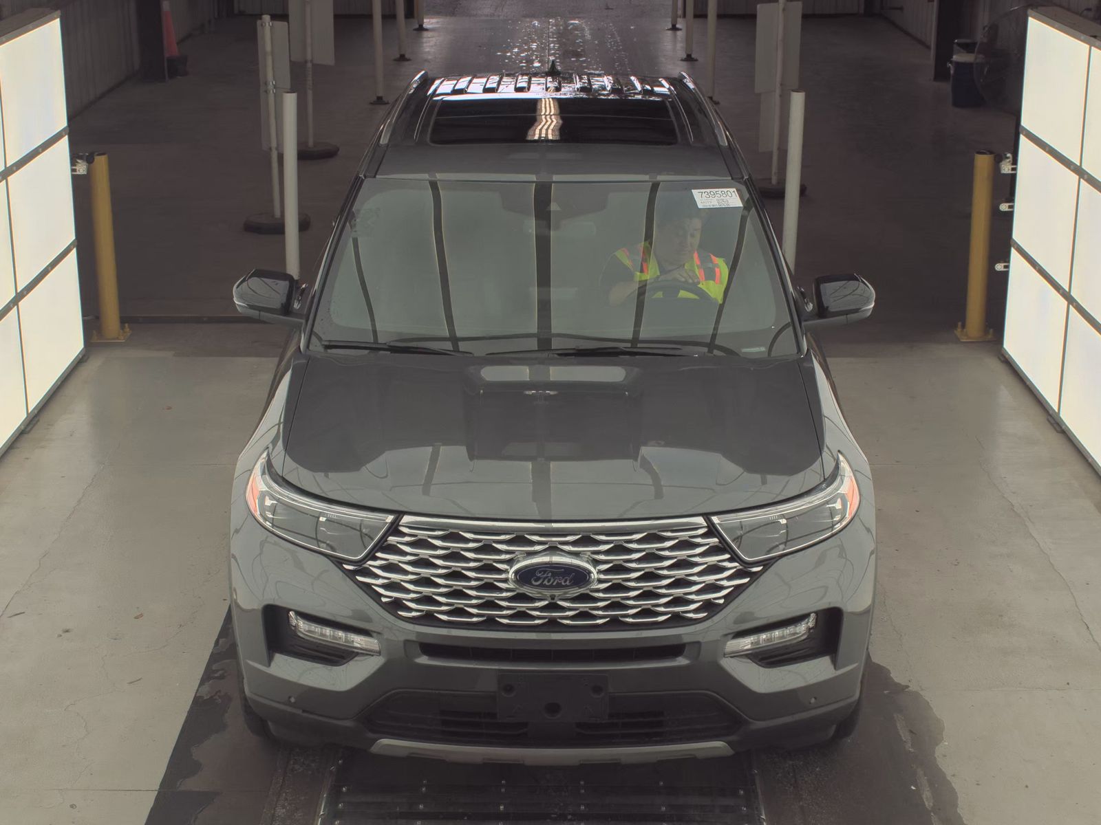 FORD EXPLORER - 3