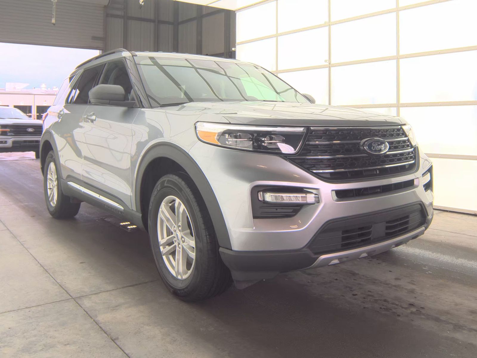 FORD EXPLORER - 4