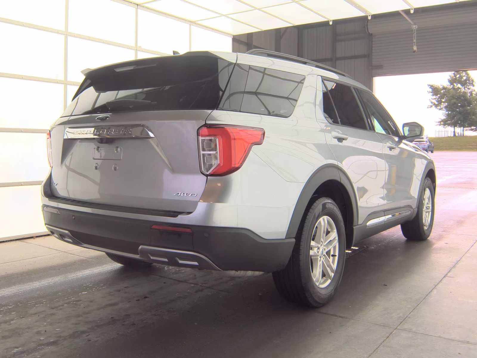 FORD EXPLORER - 5