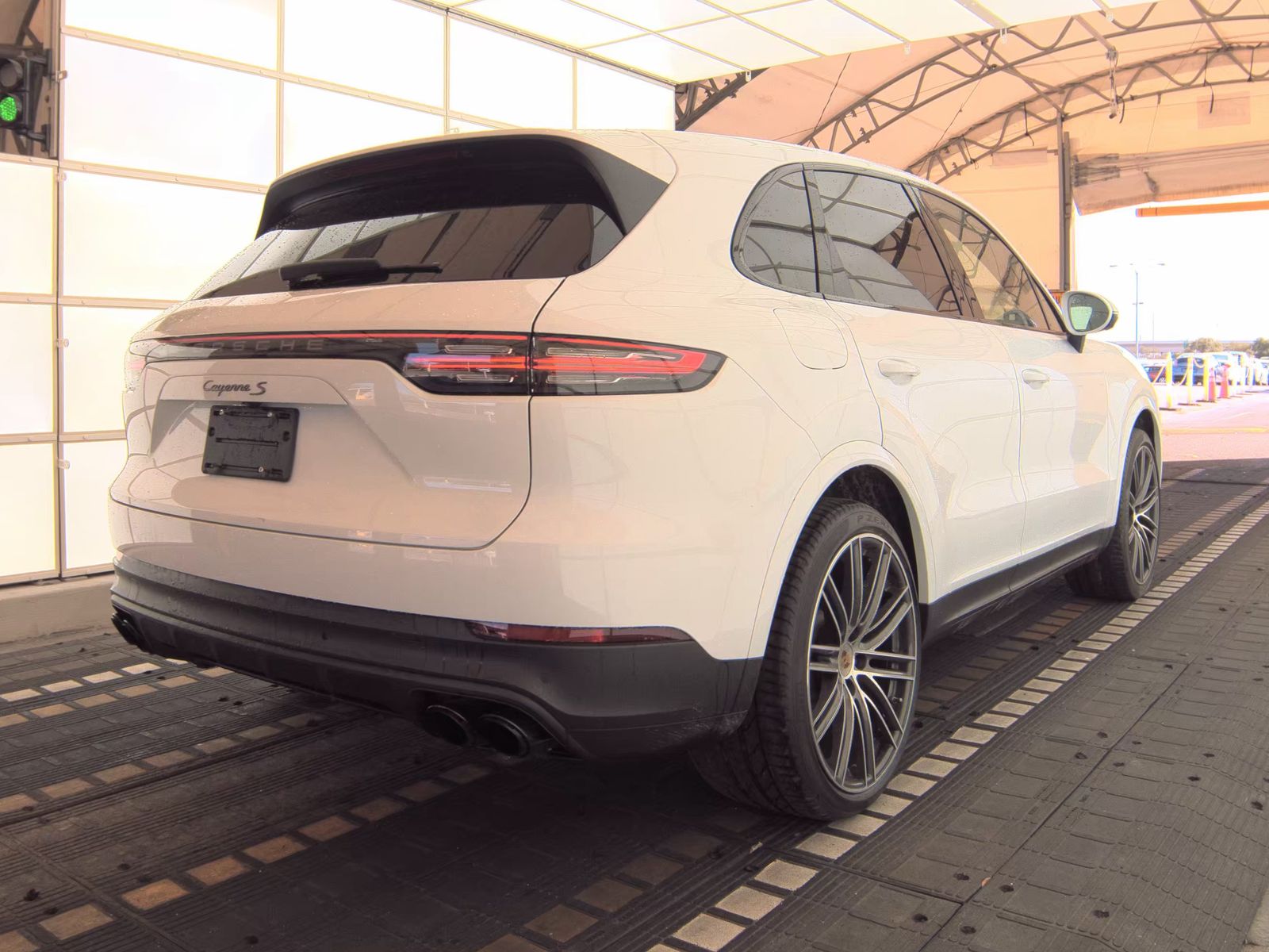 PORSCHE CAYENNE - 5