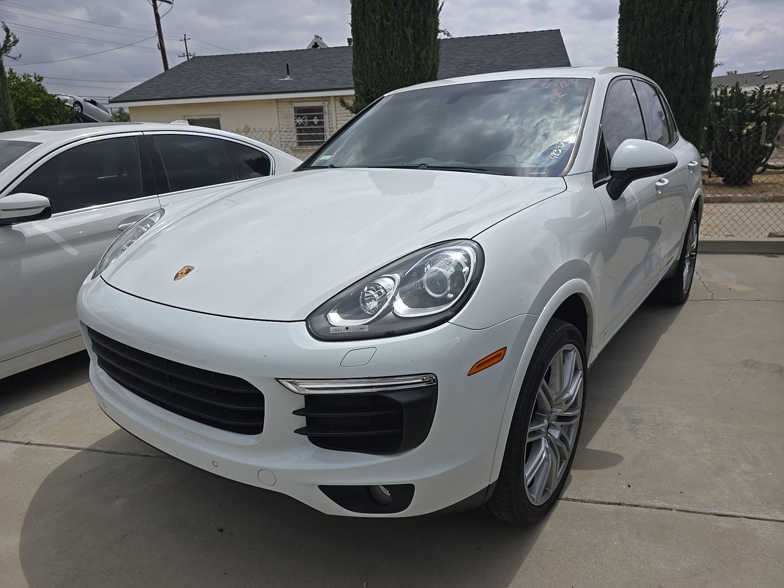 PORSCHE CAYENNE - 1