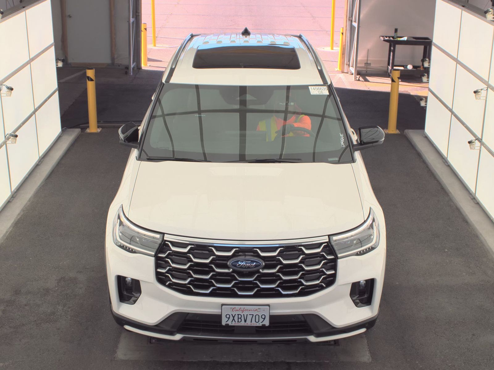 FORD EXPLORER - 3