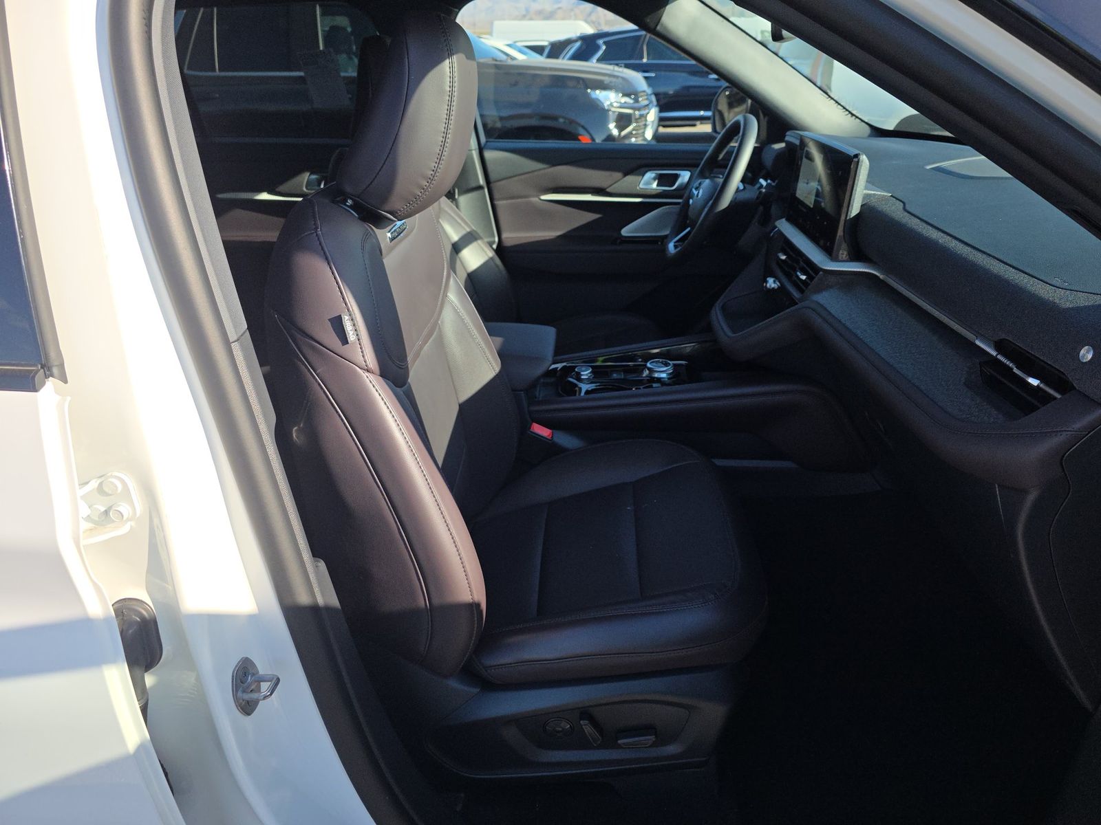 FORD EXPLORER - 9