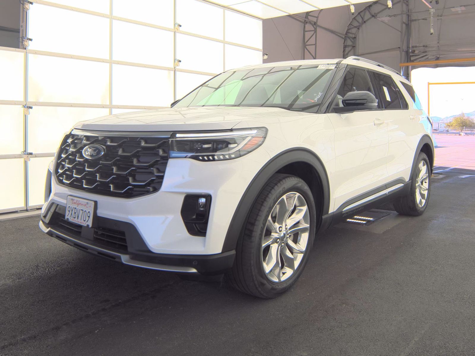 FORD EXPLORER - 1