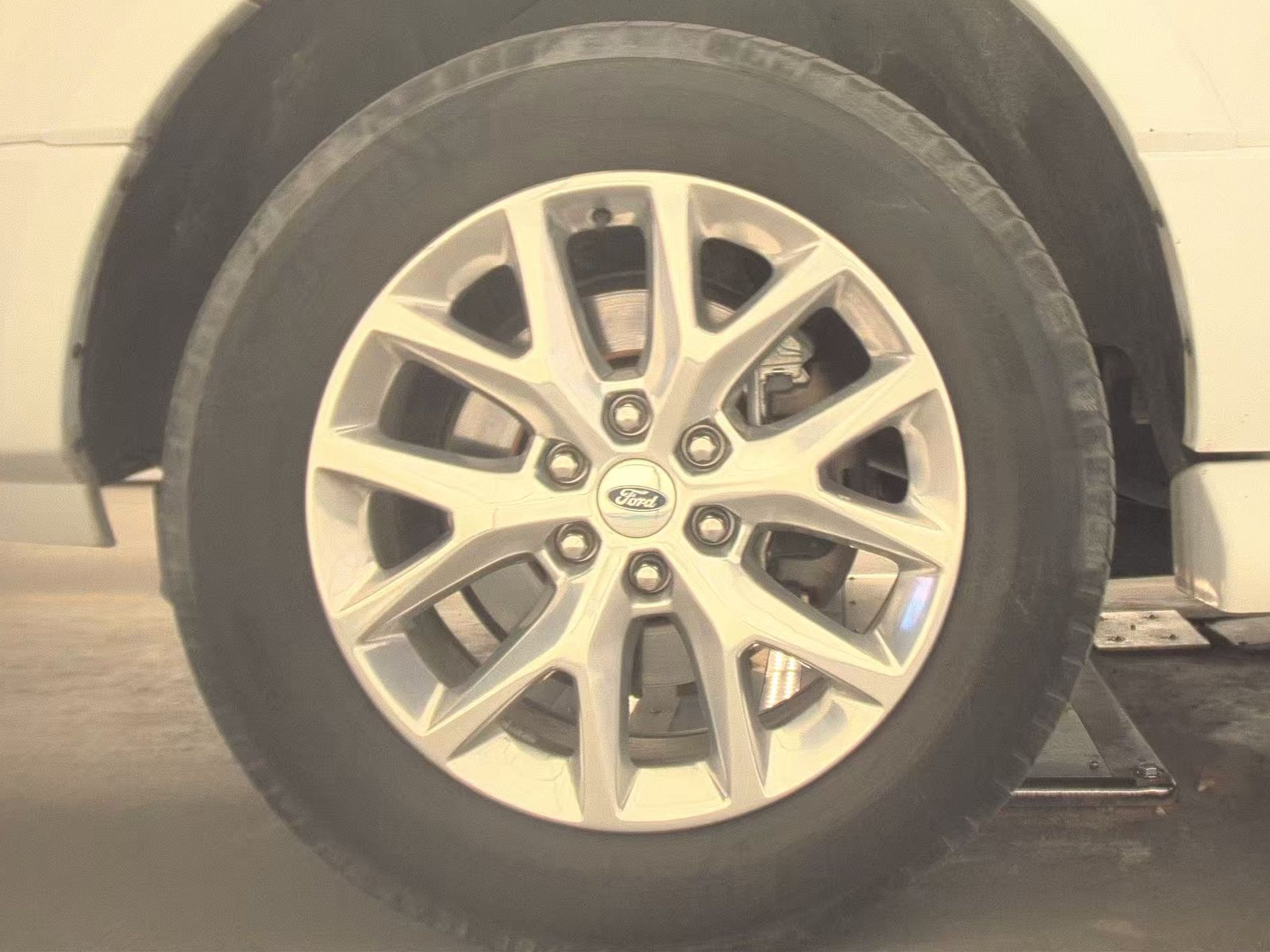 FORD EXPEDITION - 10
