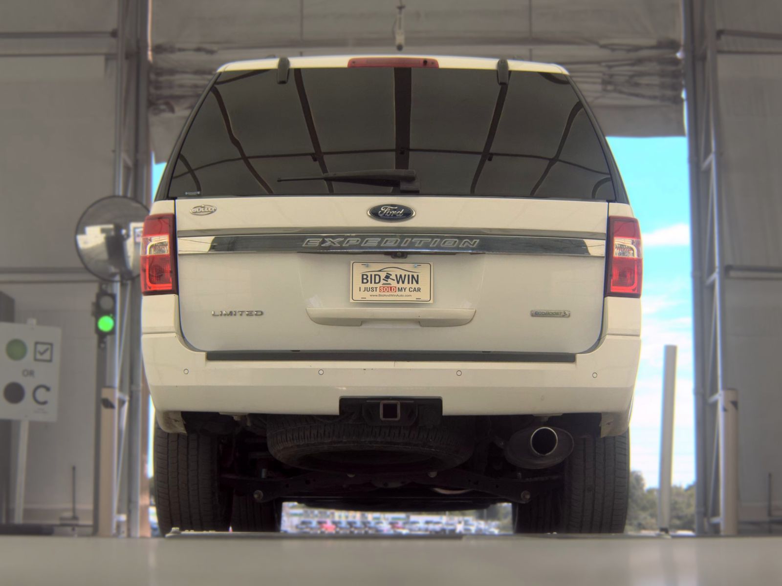 FORD EXPEDITION - 8