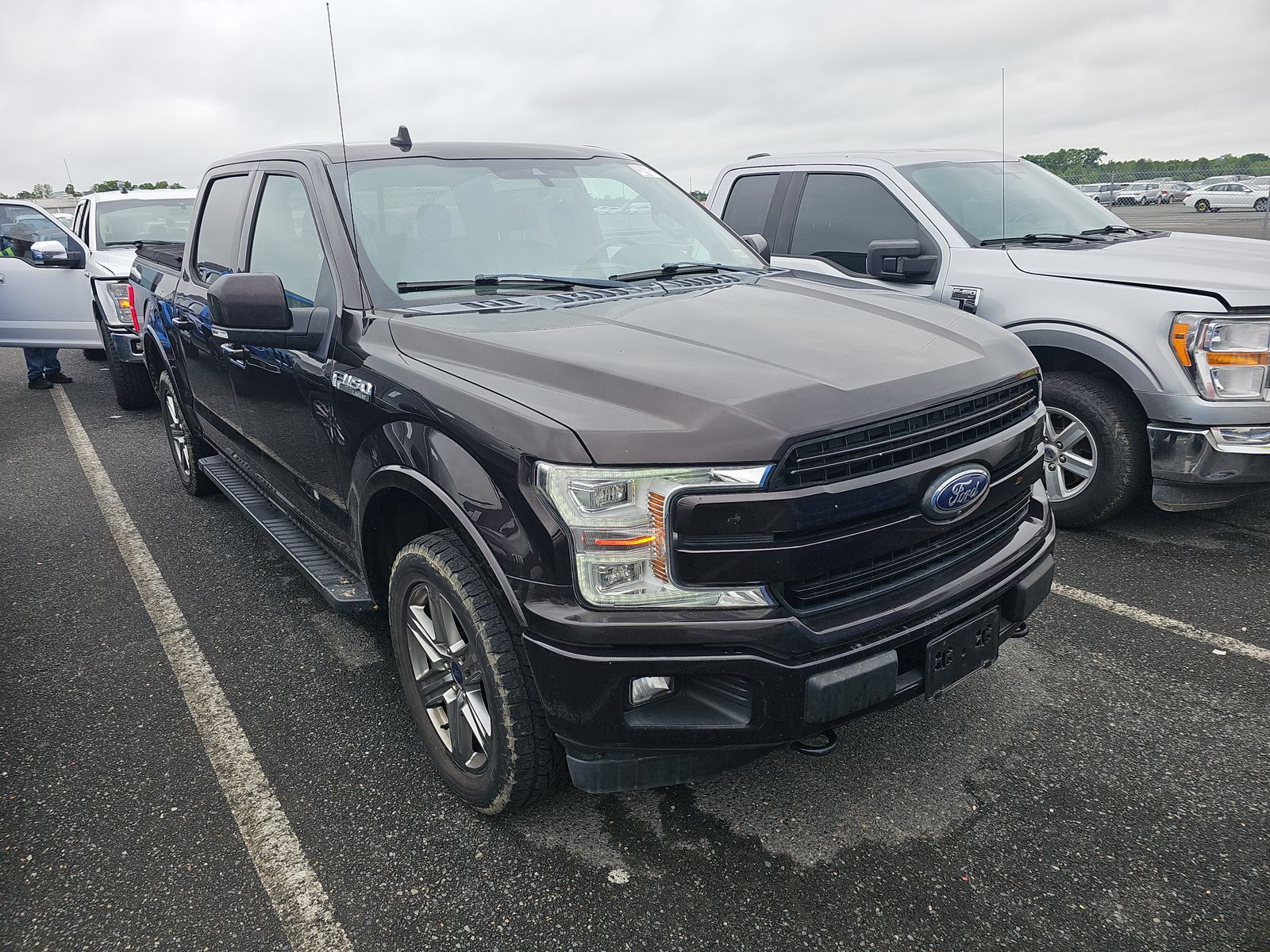 FORD F-150 - 4