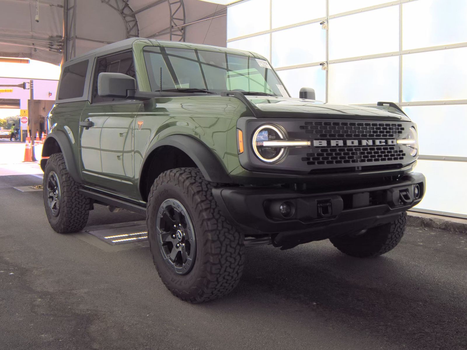 FORD BRONCO - 4