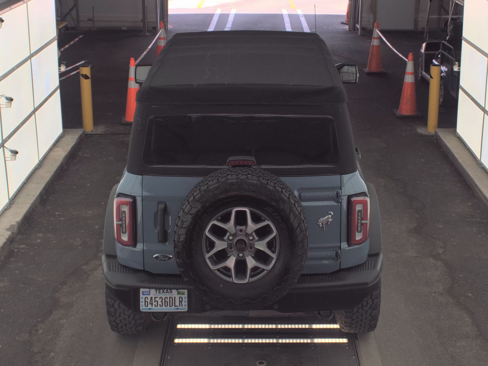 FORD BRONCO - 6