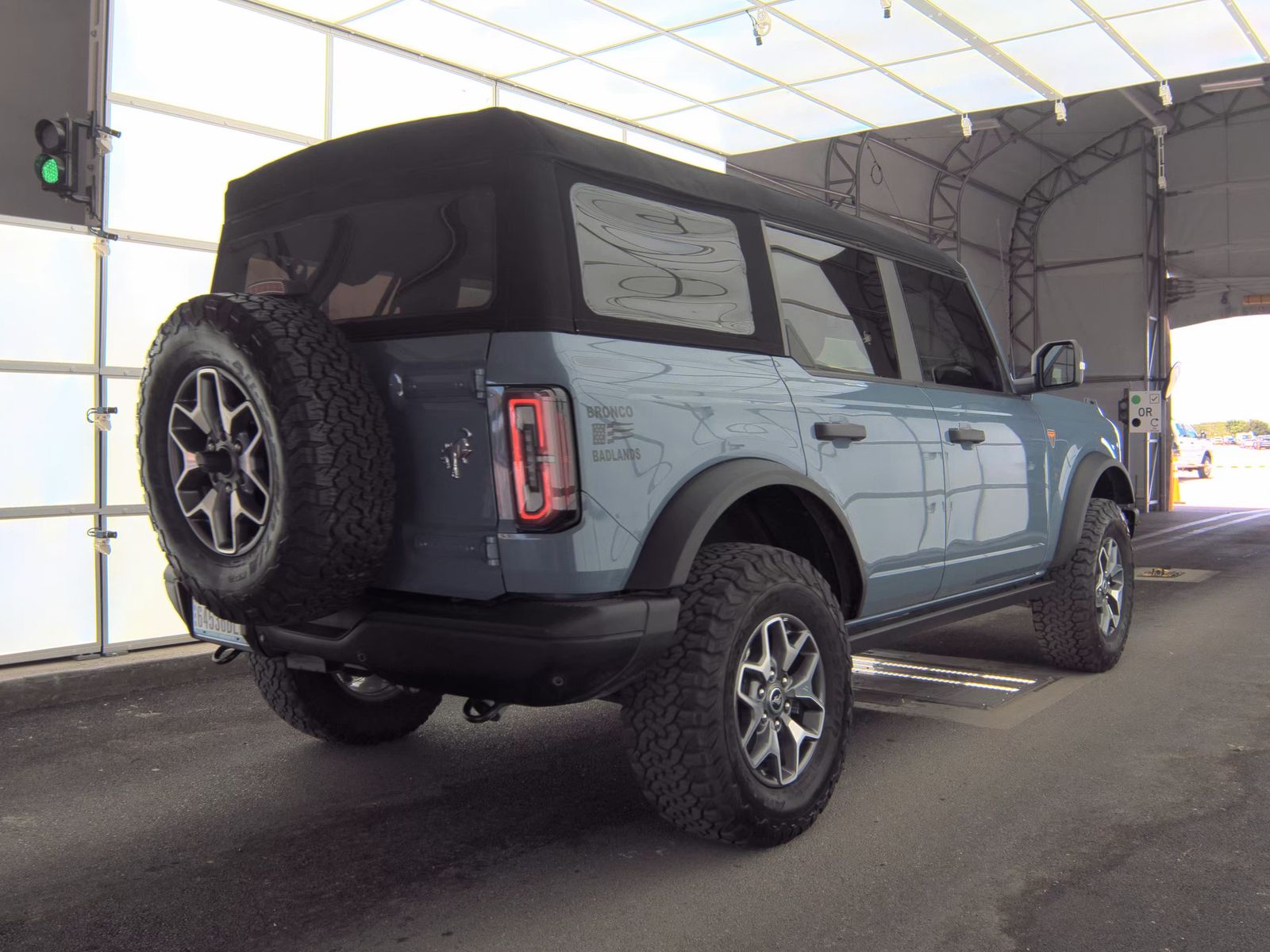 FORD BRONCO - 5