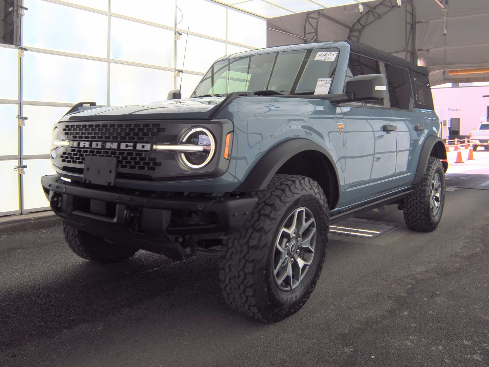 FORD BRONCO - 1