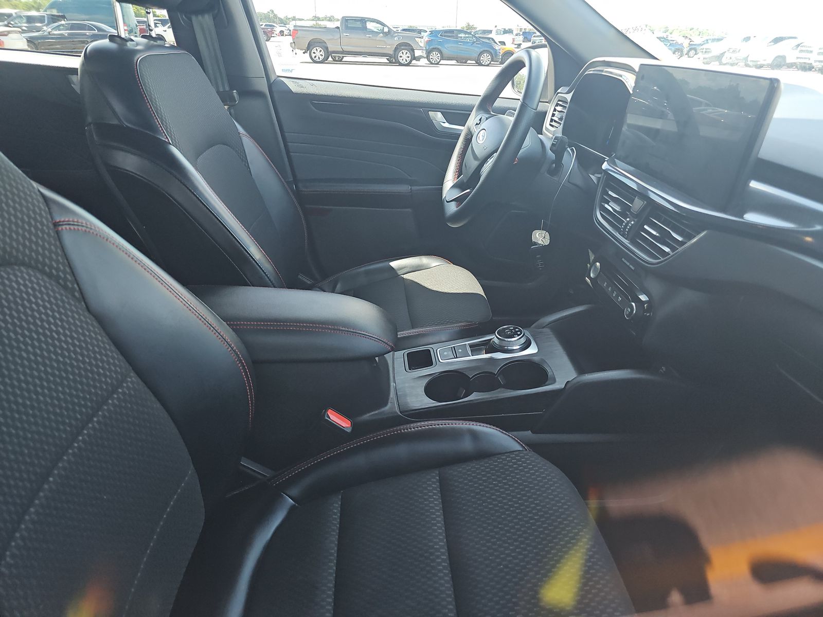 FORD ESCAPE - 9