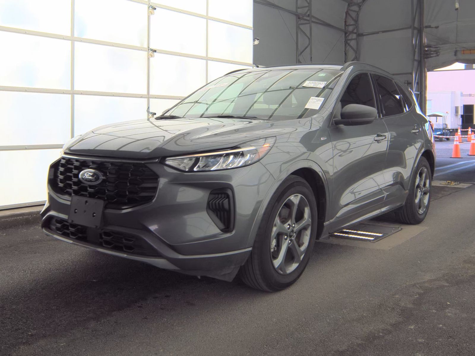 FORD ESCAPE - 1