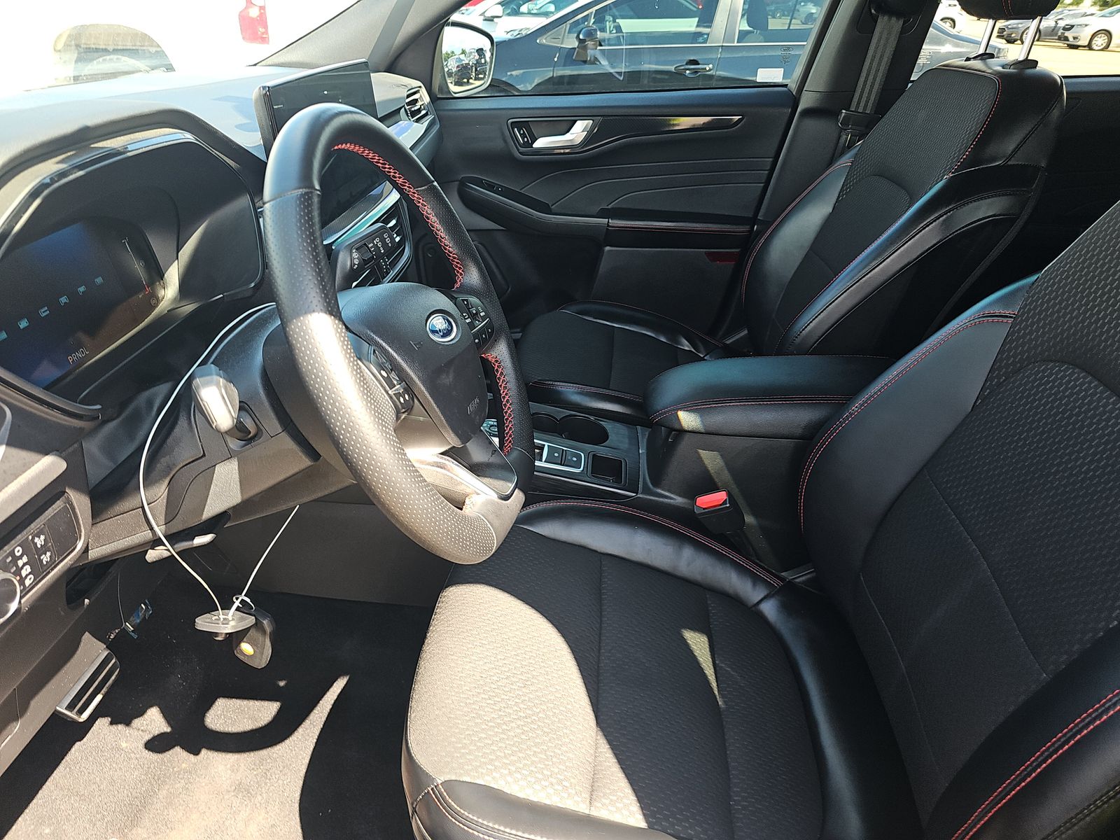 FORD ESCAPE - 8