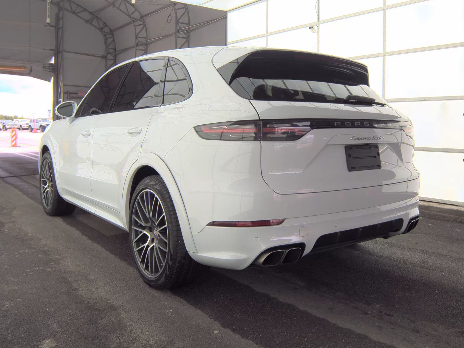 PORSCHE CAYENNE - 7