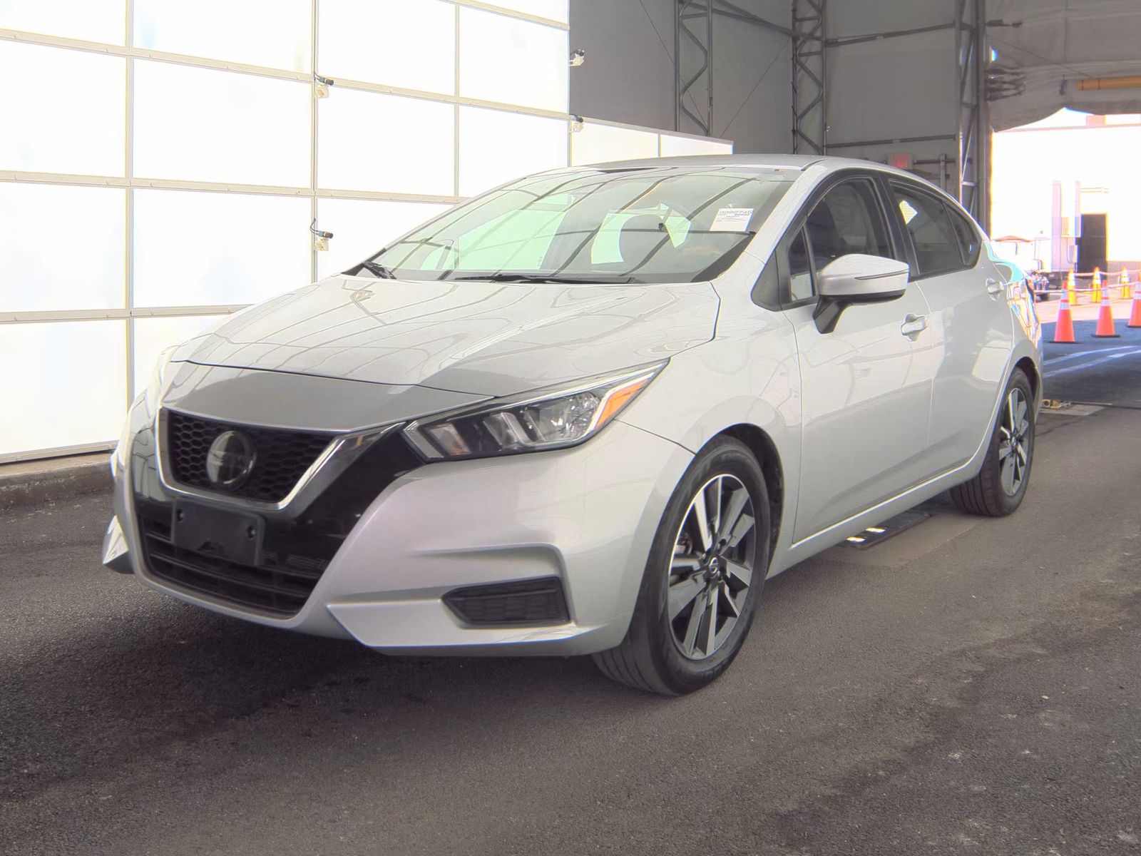NISSAN VERSA - 1
