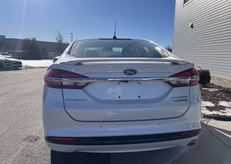 FORD FUSION - 10