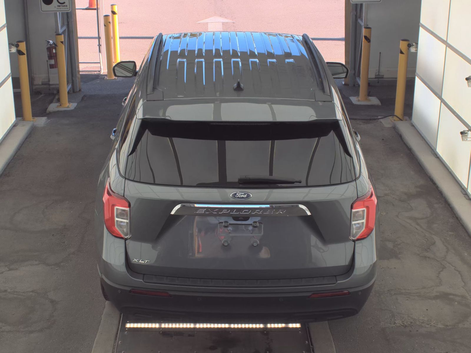 FORD EXPLORER - 6