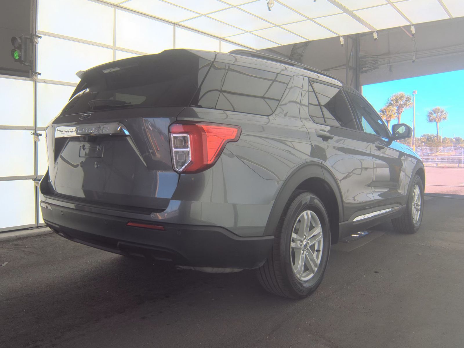 FORD EXPLORER - 5