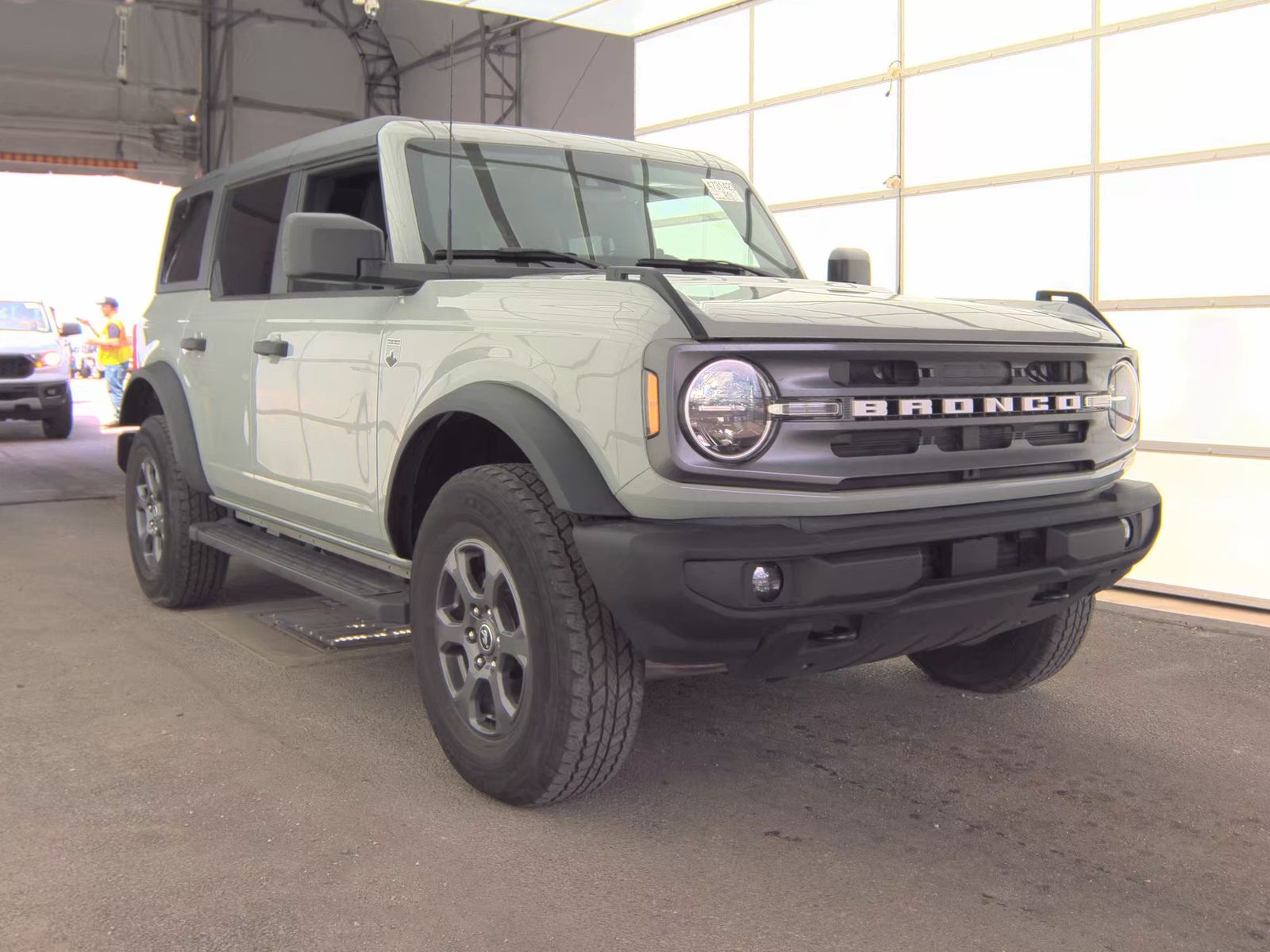 FORD BRONCO - 4