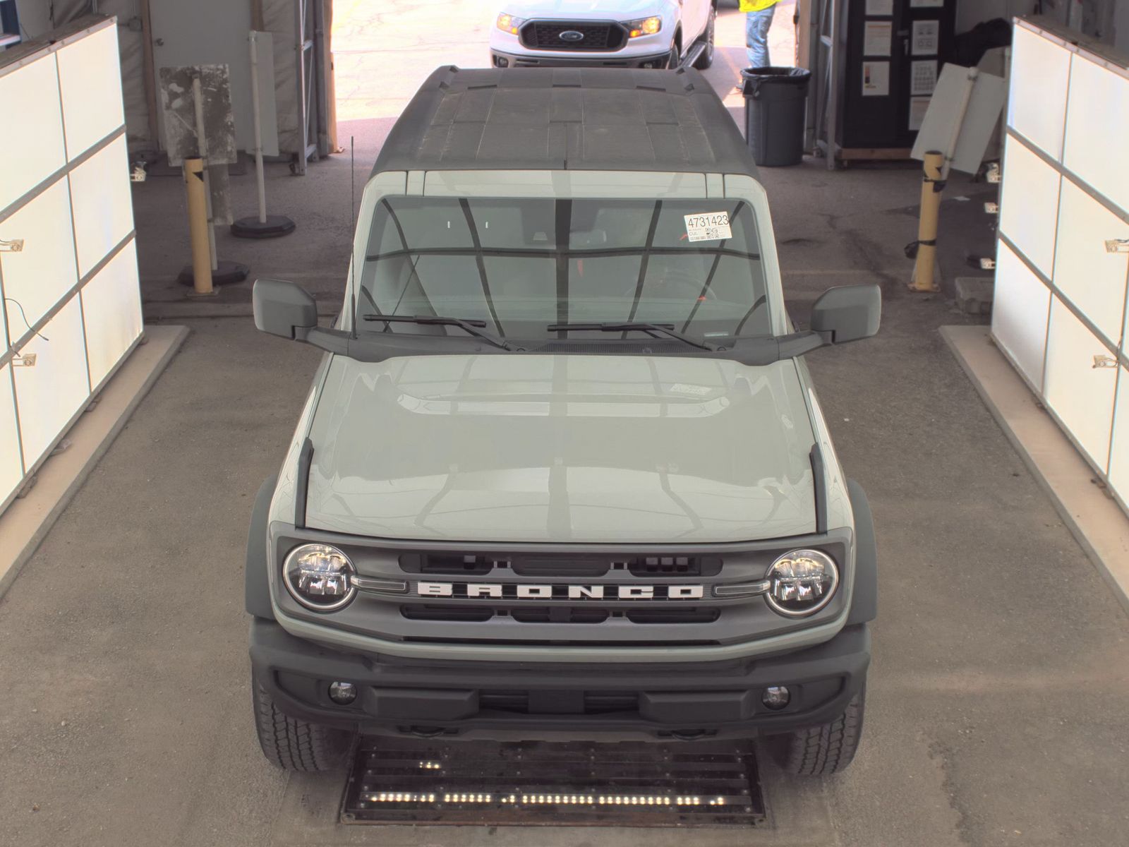 FORD BRONCO - 3