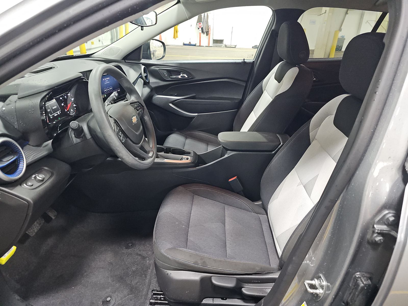 CHEVROLET TRAX - 8