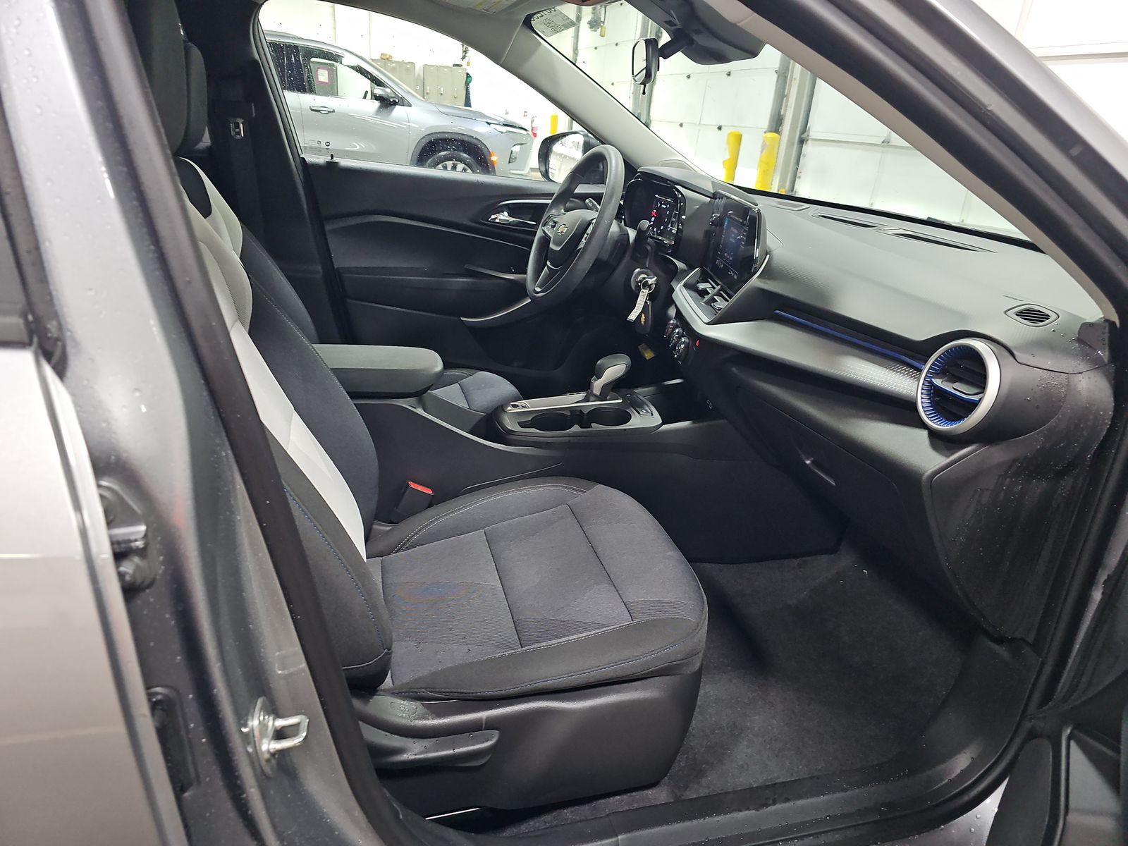 CHEVROLET TRAX - 9