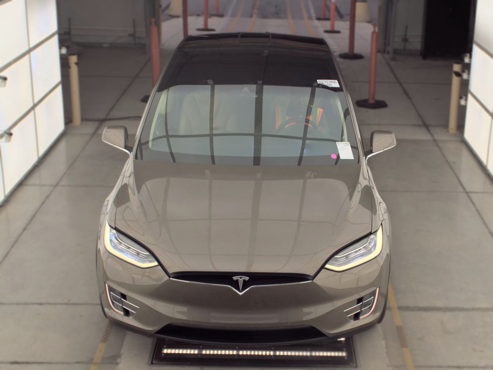 TESLA MODEL X - 3