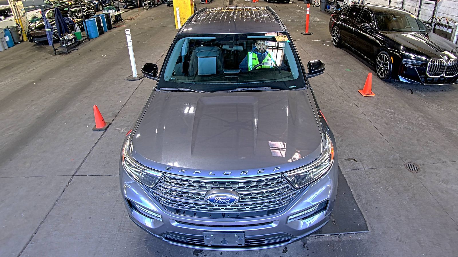 FORD EXPLORER - 3