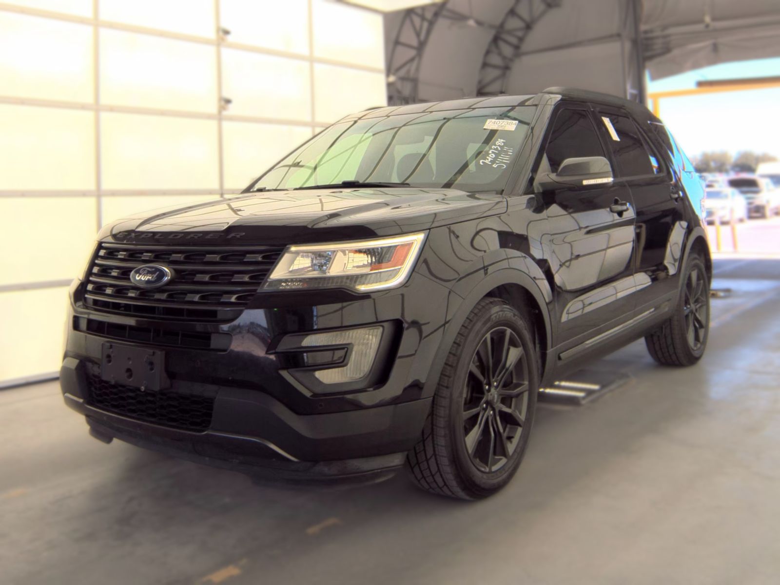 FORD EXPLORER - 1